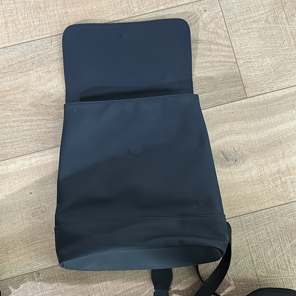 Hunter for Target small navy backpack. - Picture 8 of 14